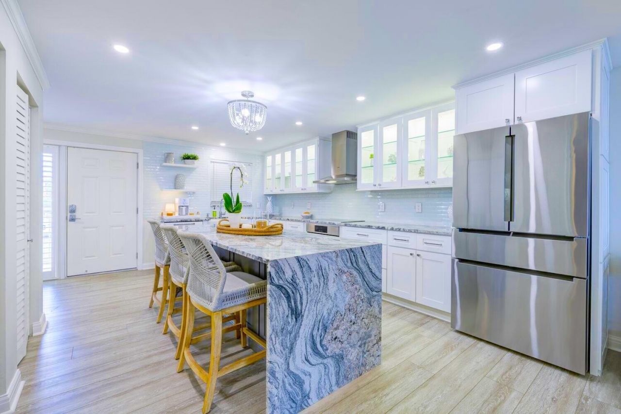 44 Yacht Club Drive, Unit 210, North Palm Beach, FL 33408 Photo