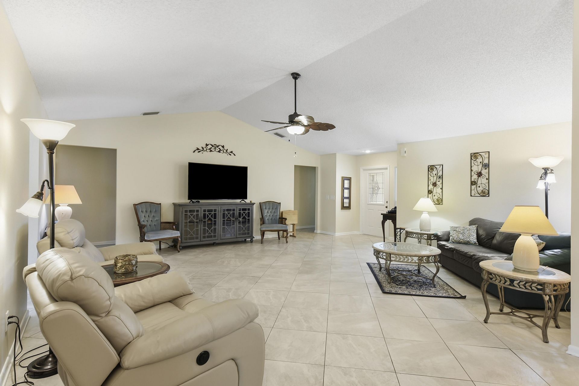 6940 SE Lillian Court, Stuart, FL 34997 Photo