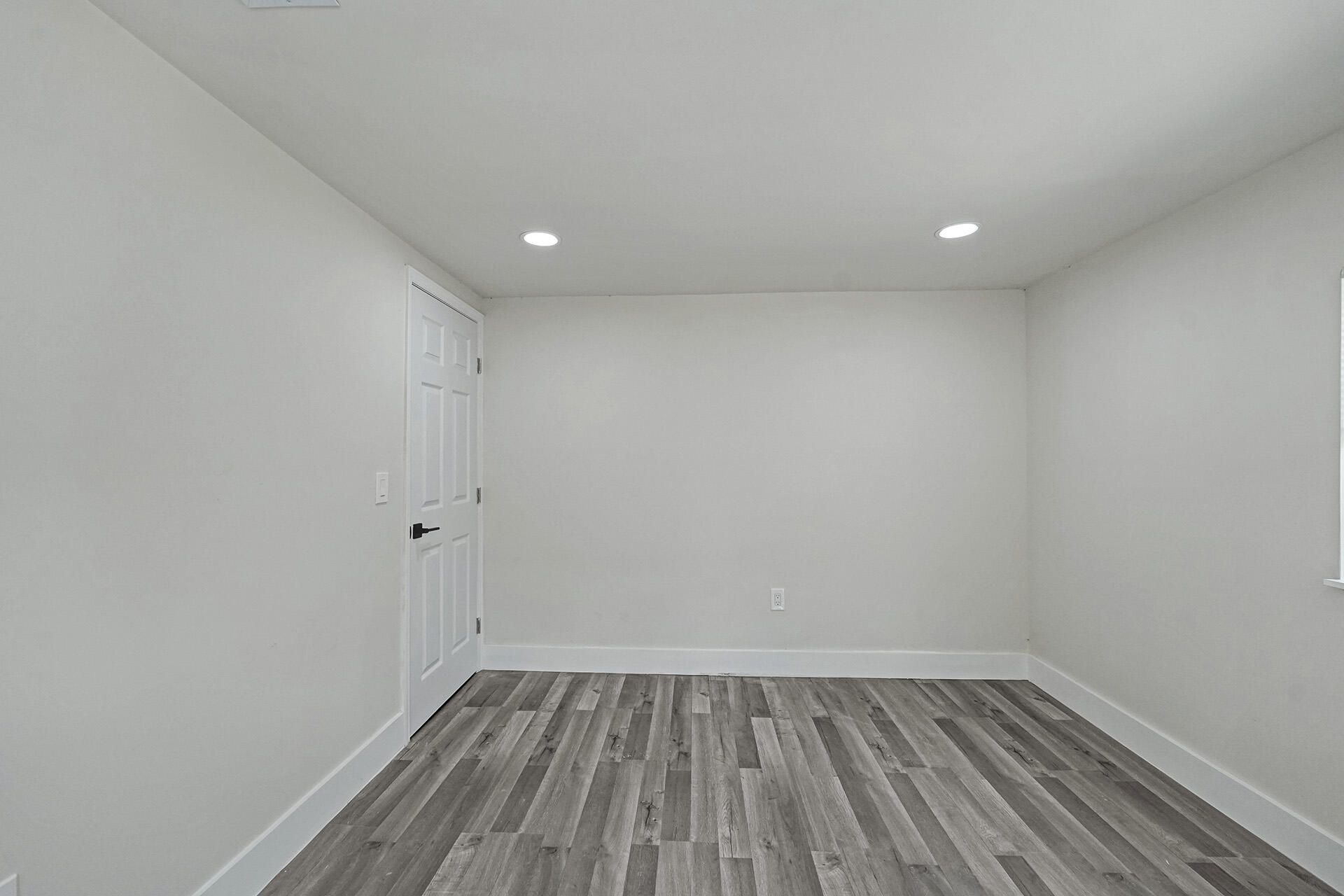 8229 NW 1st Place, Miami, FL 33150 Photo