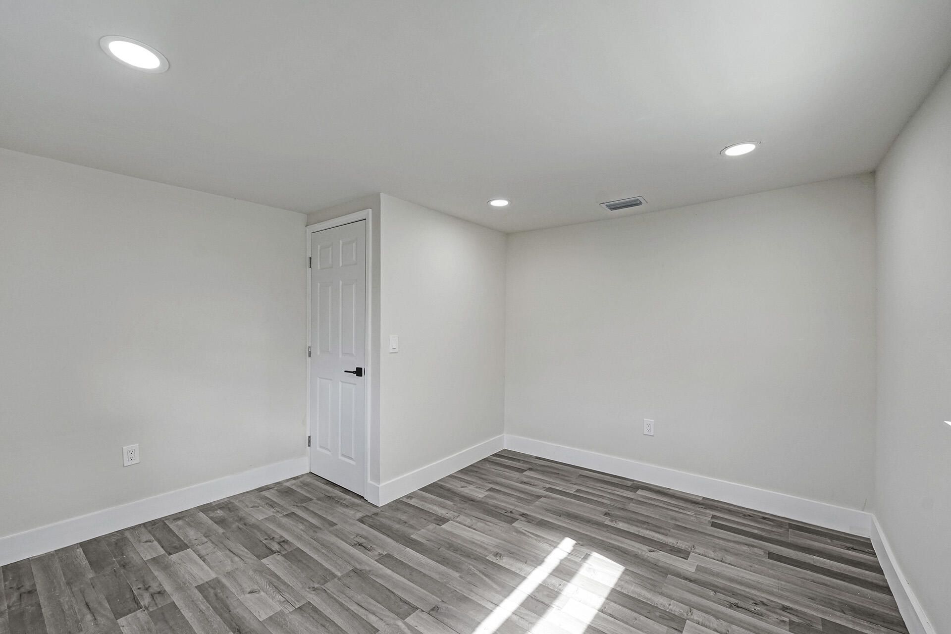 8229 NW 1st Place, Miami, FL 33150 Photo