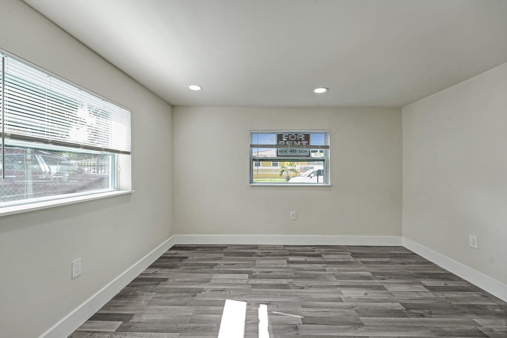 8229 NW 1st Place, Miami, FL 33150 Photo