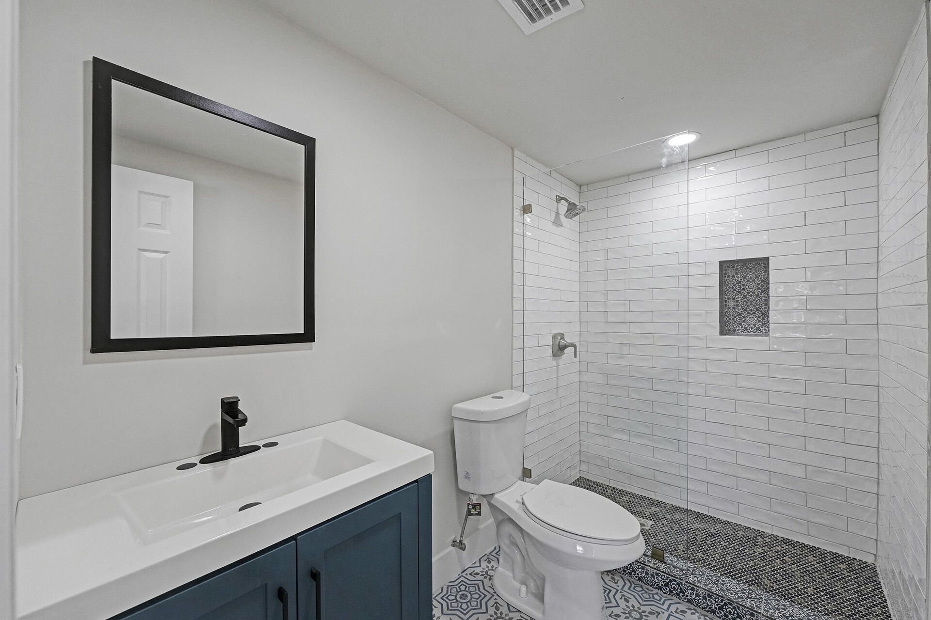 8229 NW 1st Place, Miami, FL 33150 Photo