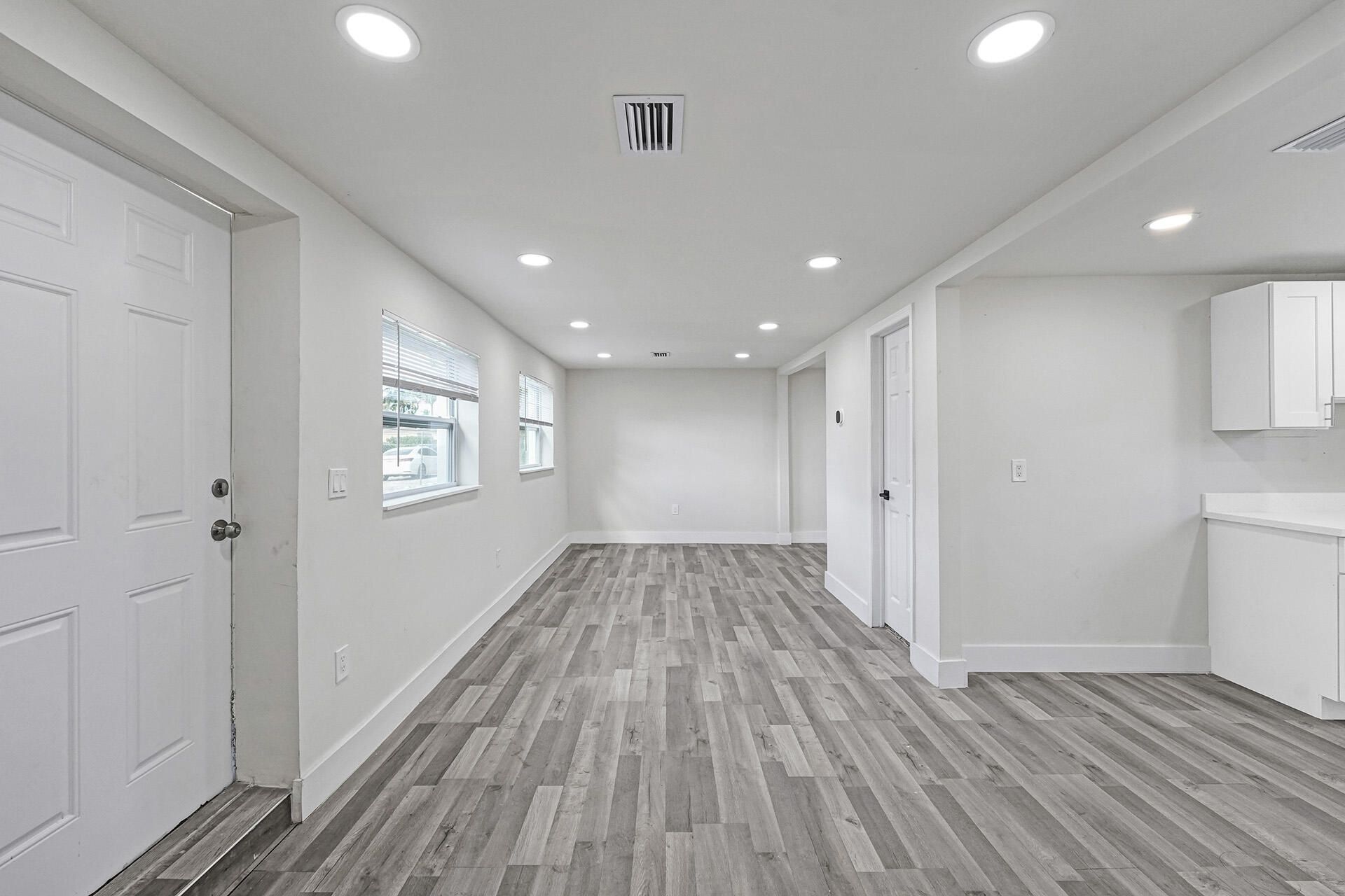 8229 NW 1st Place, Miami, FL 33150 Photo