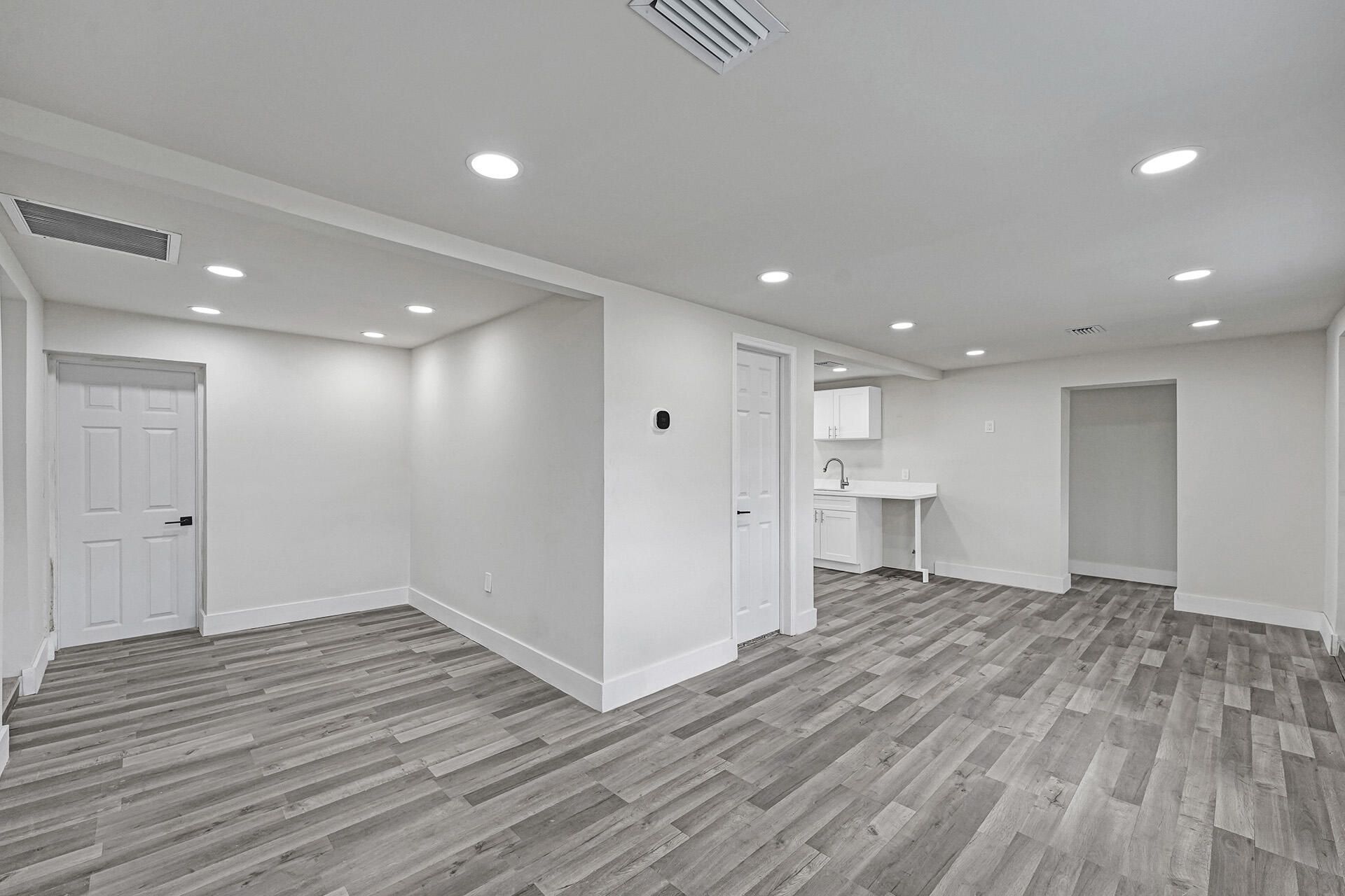 8229 NW 1st Place, Miami, FL 33150 Photo