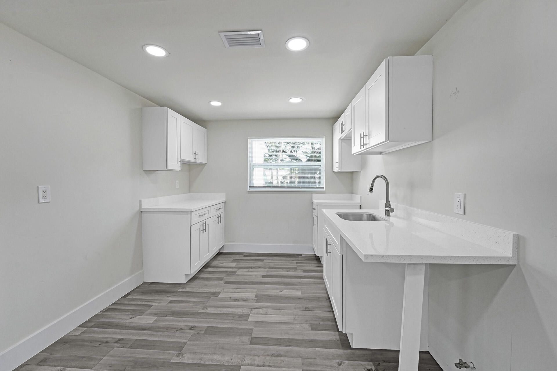 8229 NW 1st Place, Miami, FL 33150 Photo