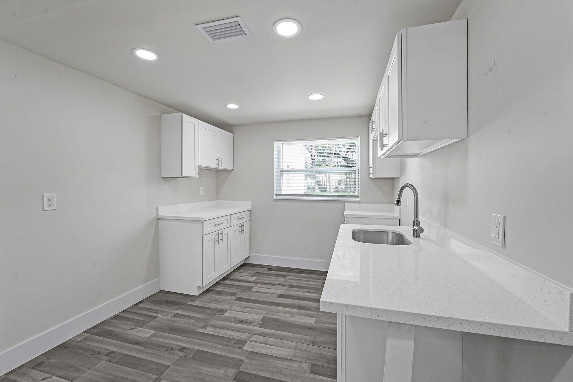 8229 NW 1st Place, Miami, FL 33150 Photo