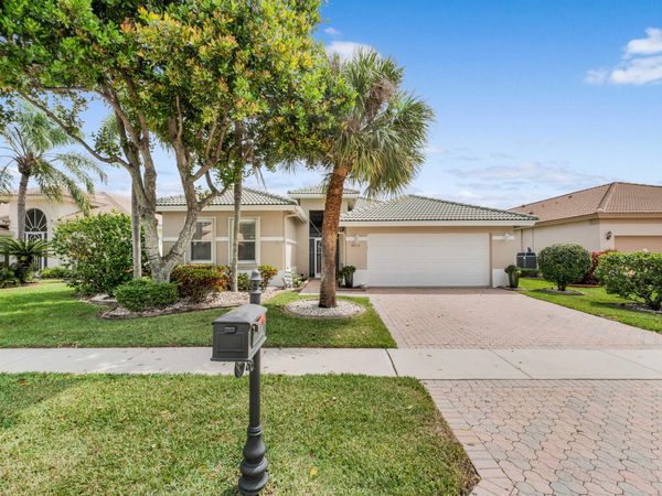 8833 Via Tuscany Drive, Boynton Beach, FL 33472