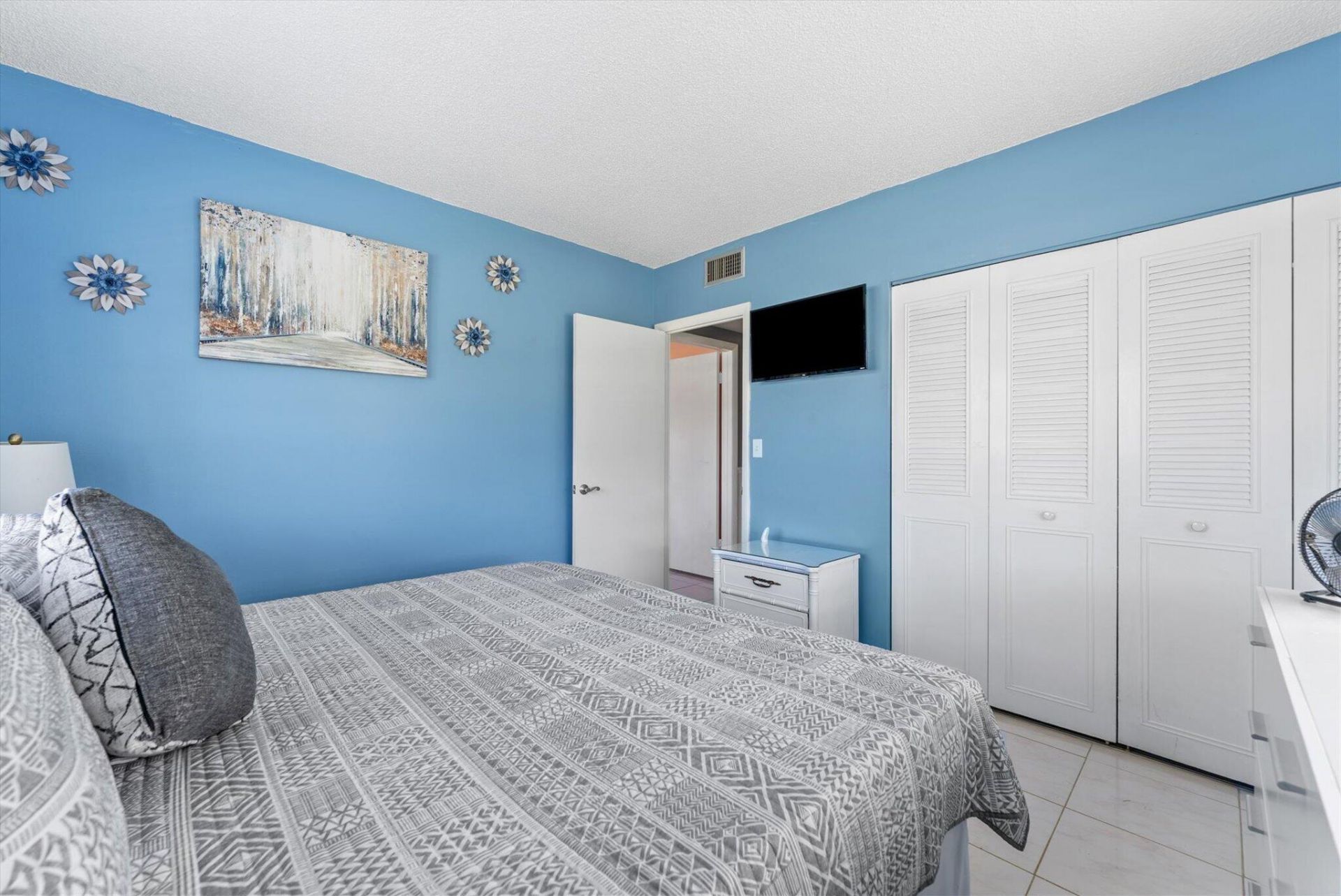 1520 Mckinley Street, Unit 117e, Hollywood, FL 33020 Photo