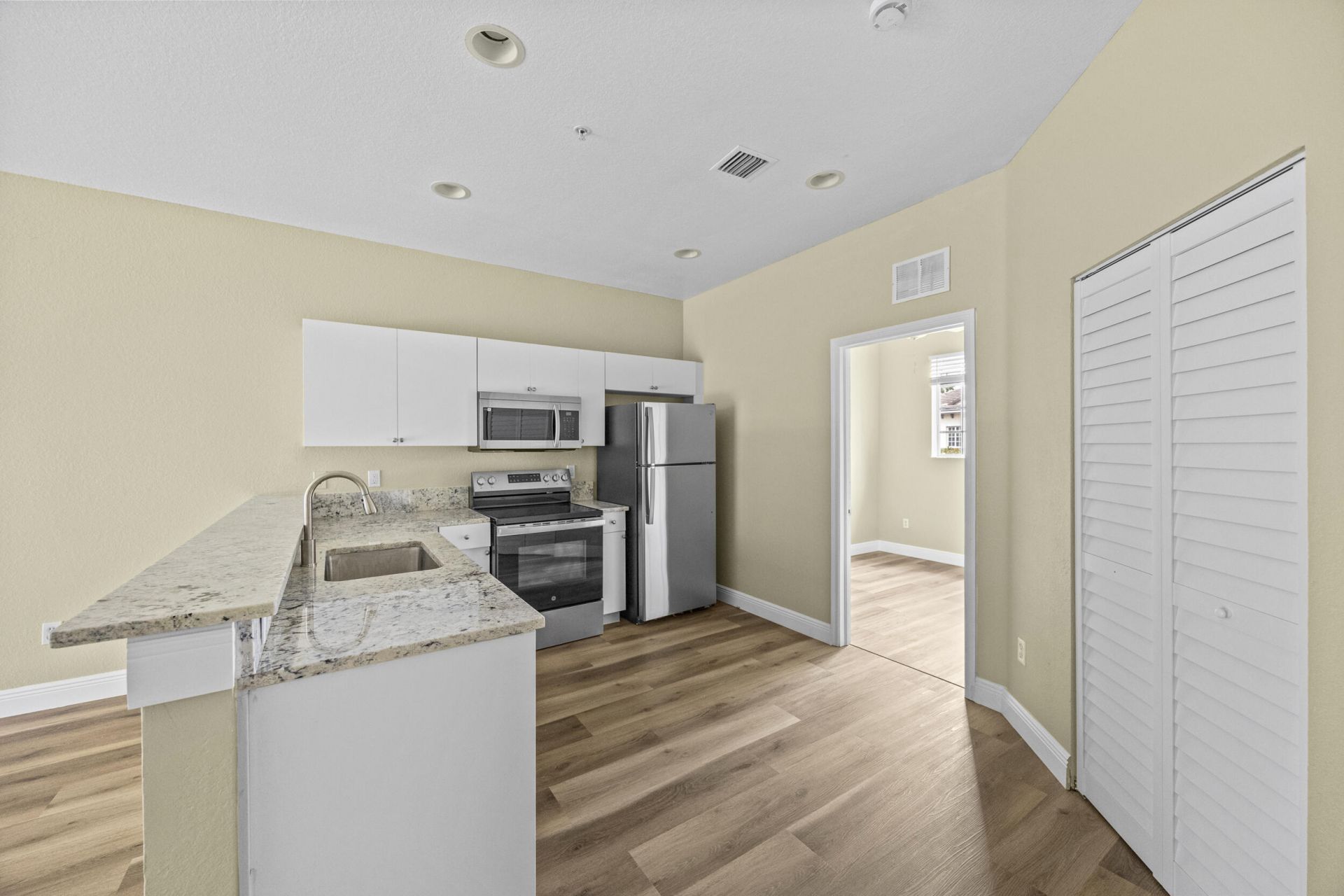 1982 Freeport Lane, Riviera Beach, FL 33404 Photo