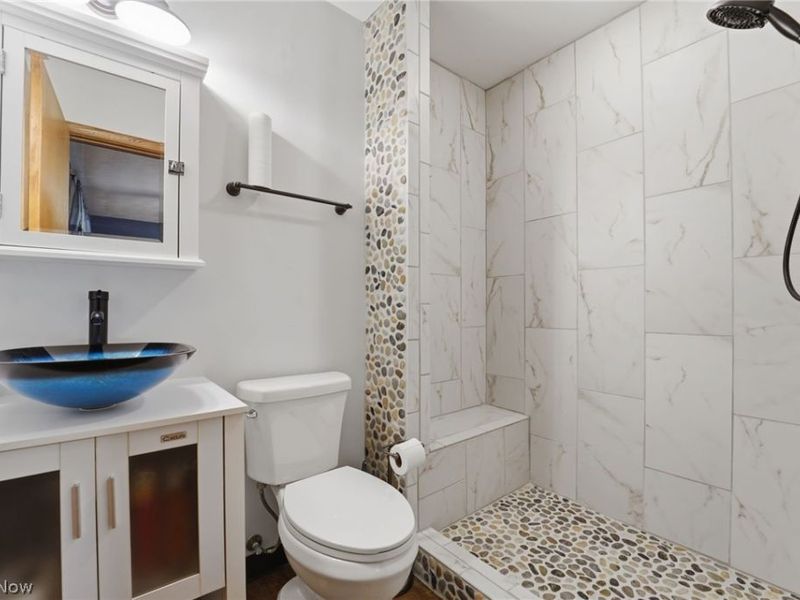 736 Lake Erie Street, Conneaut, OH 44030 Photo 18