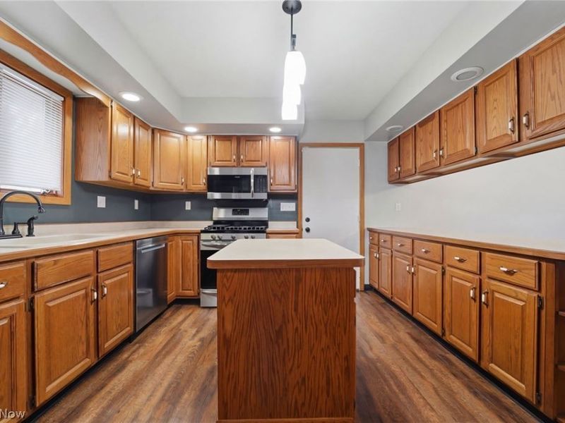 736 Lake Erie Street, Conneaut, OH 44030 Photo 6