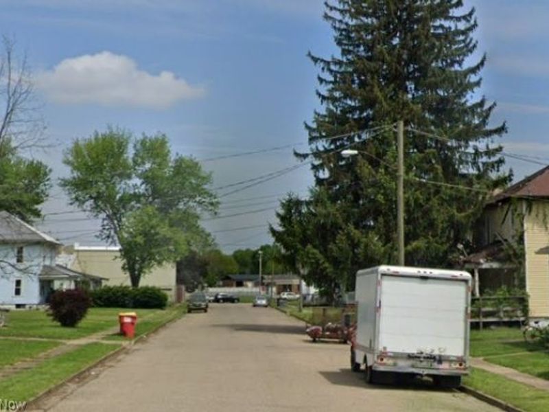 508 Martin Luther King Drive, Newcomerstown, OH 43832 Photo 4