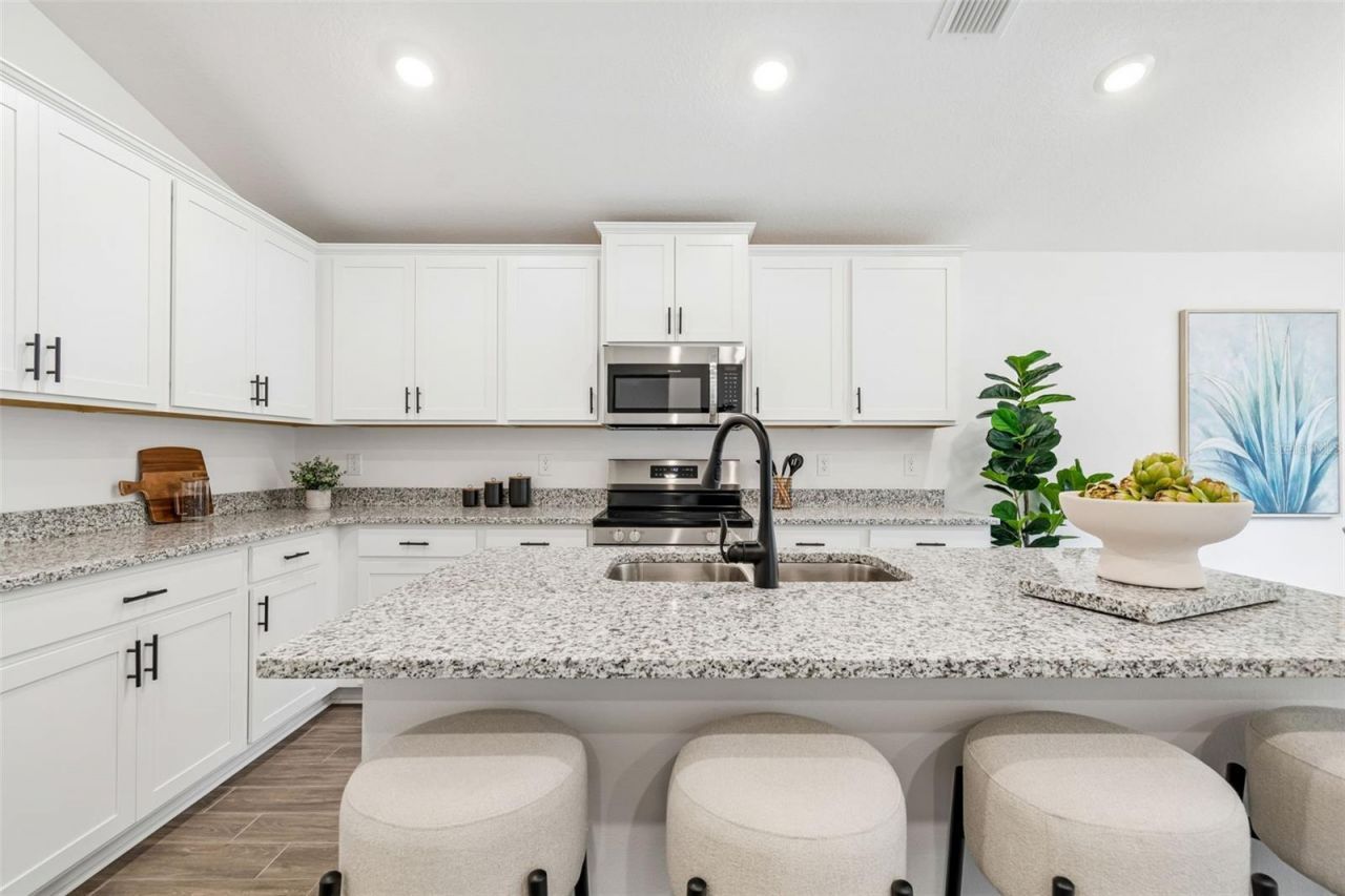 13000 Kent Bradley Street, Dade City, FL 33525 Photo