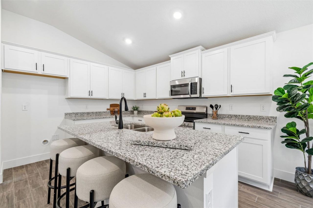 13000 Kent Bradley Street, Dade City, FL 33525 Photo