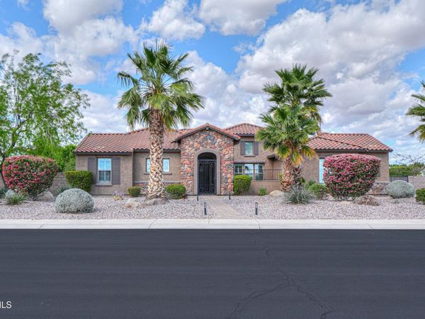 7270 W WHISPERING WIND Drive, Peoria, AZ 85383