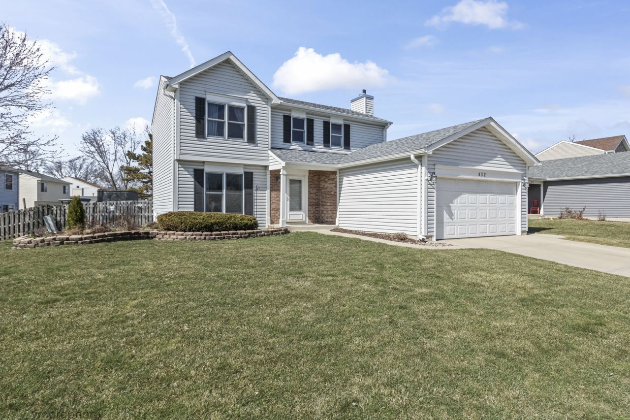 832 Kansas Street, Carol Stream, IL 60188 Main Photo