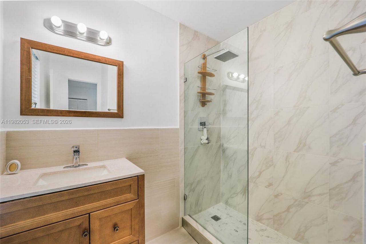 235 Antilla Ave , Unit 7, Coral Gables, FL 33134 Photo