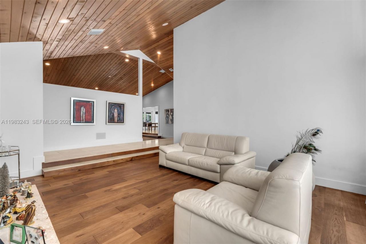 8967 SW 117th St, Miami, FL 33176 Photo