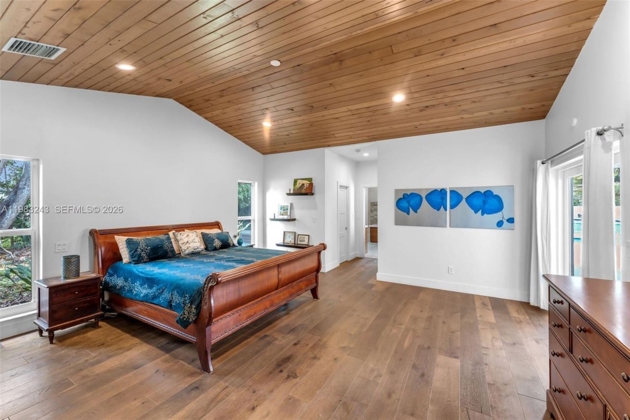 8967 SW 117th St, Miami, FL 33176 Photo