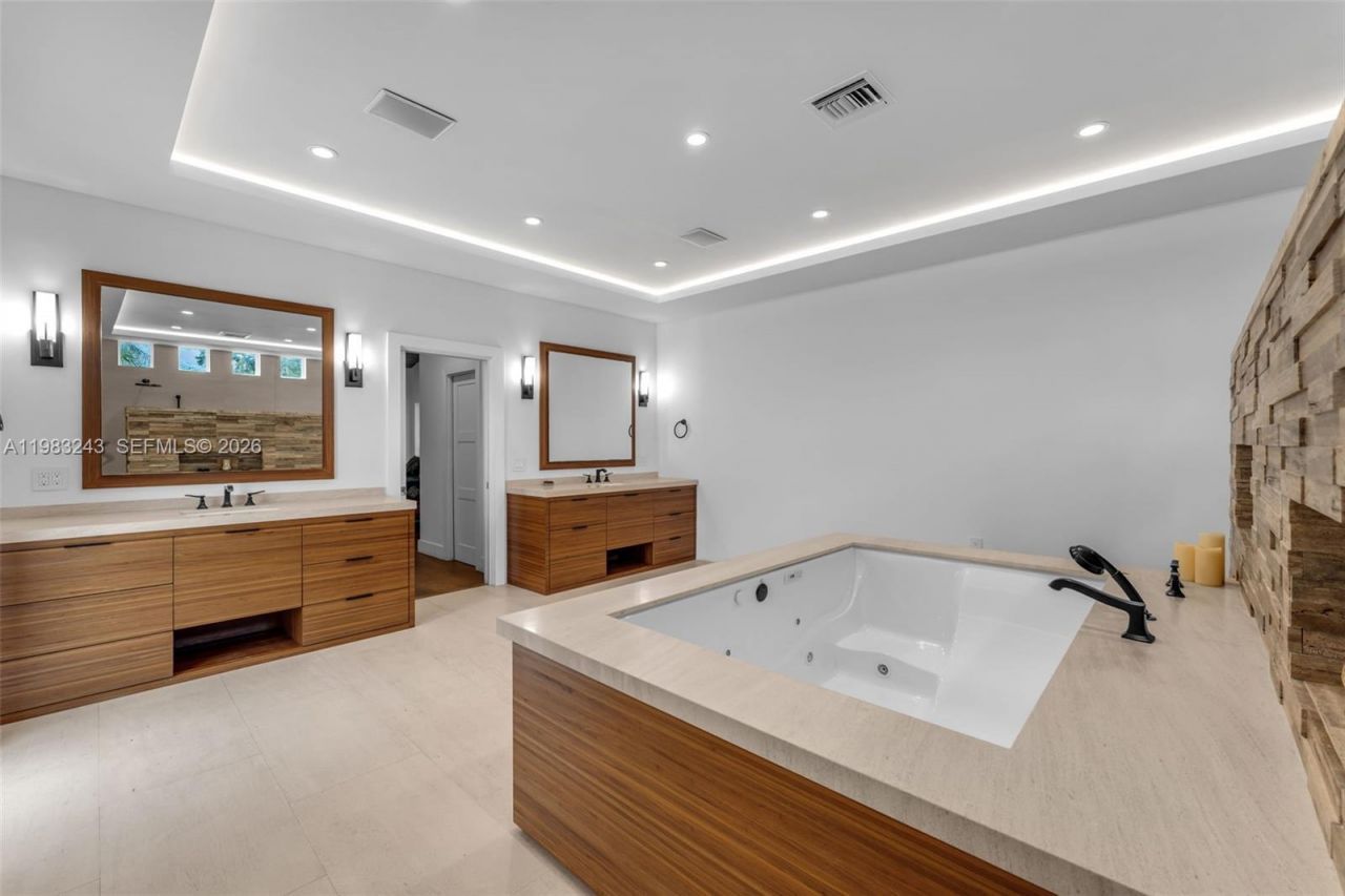 8967 SW 117th St, Miami, FL 33176 Photo