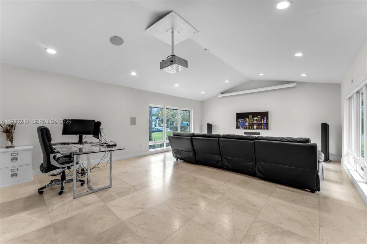 8967 SW 117th St, Miami, FL 33176 Photo