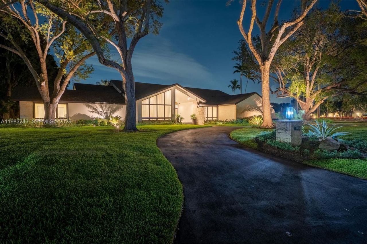 8967 SW 117th St, Miami, FL 33176 Photo