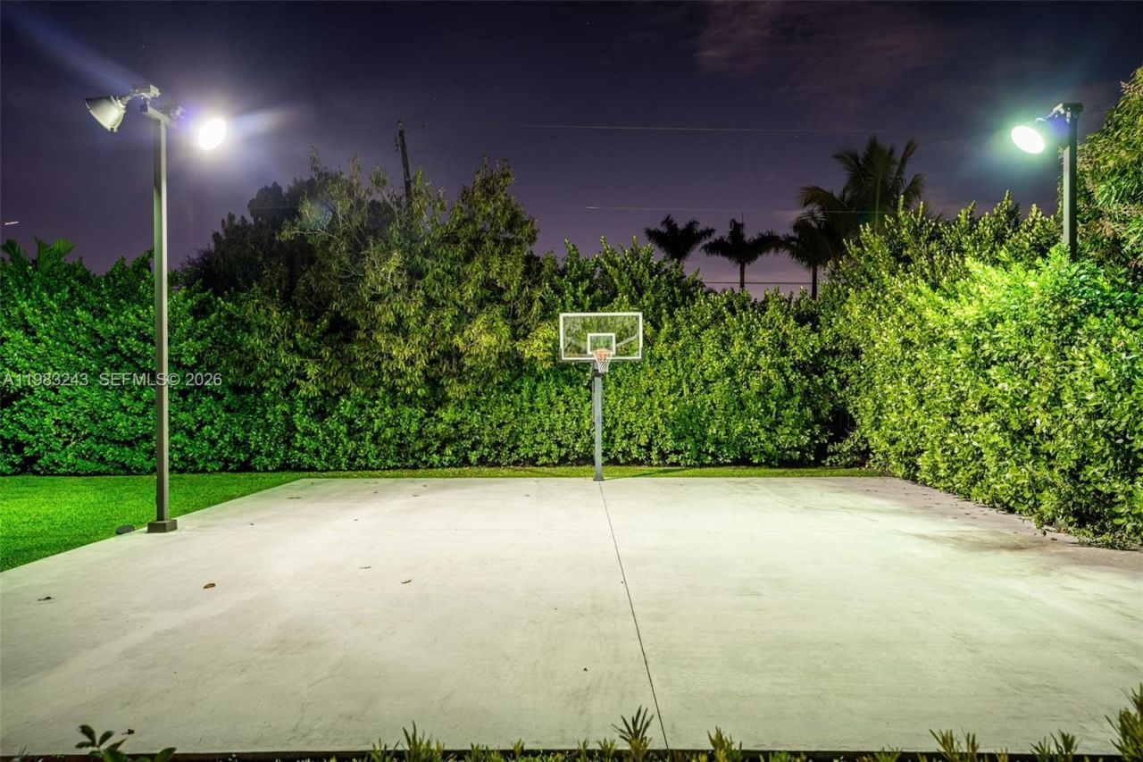 8967 SW 117th St, Miami, FL 33176 Photo