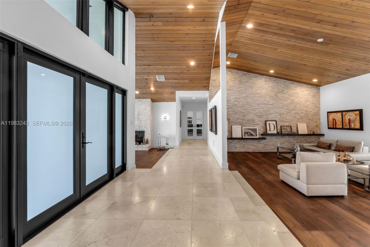 8967 SW 117th St, Miami, FL 33176 Photo