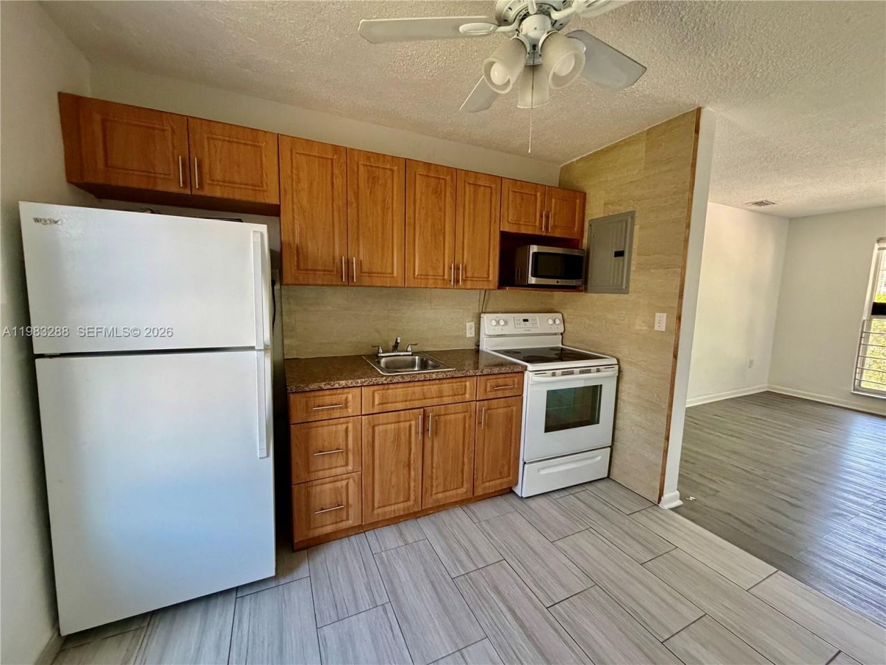 1305 NW 4th St, Unit 3, Miami, FL 33125 Photo