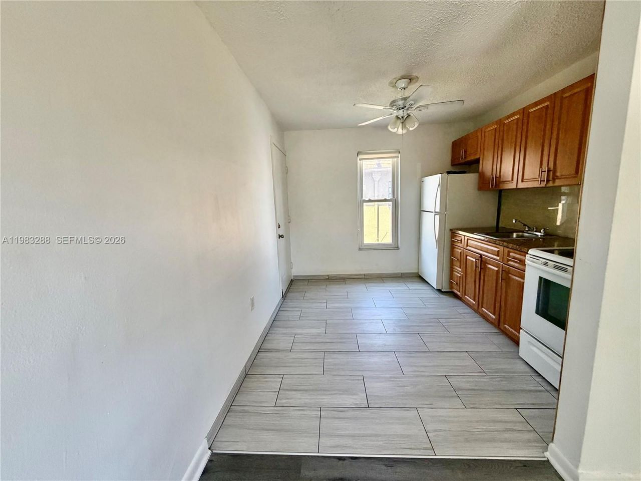 1305 NW 4th St, Unit 3, Miami, FL 33125 Photo