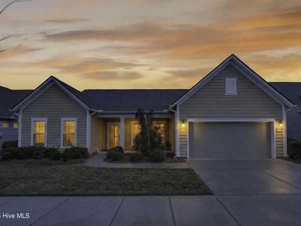 631 Lyrebird Avenue, Wilmington, NC 28412