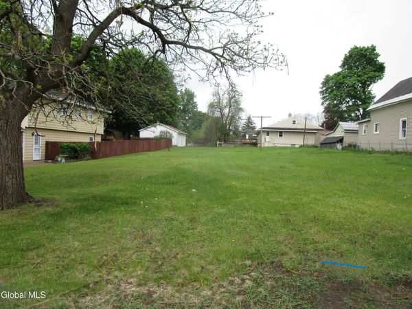 L2.1 Torrington Avenue, Schenectady, NY 12303