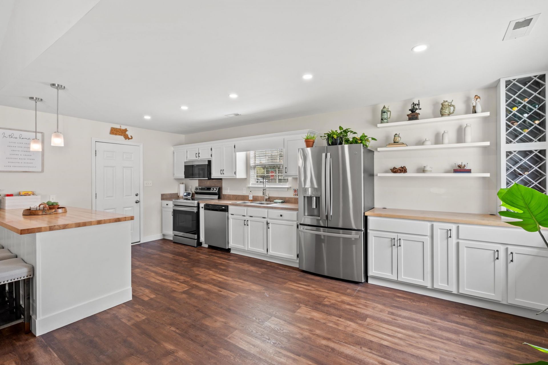 2701 Ivy Glen Dr. Photo 11