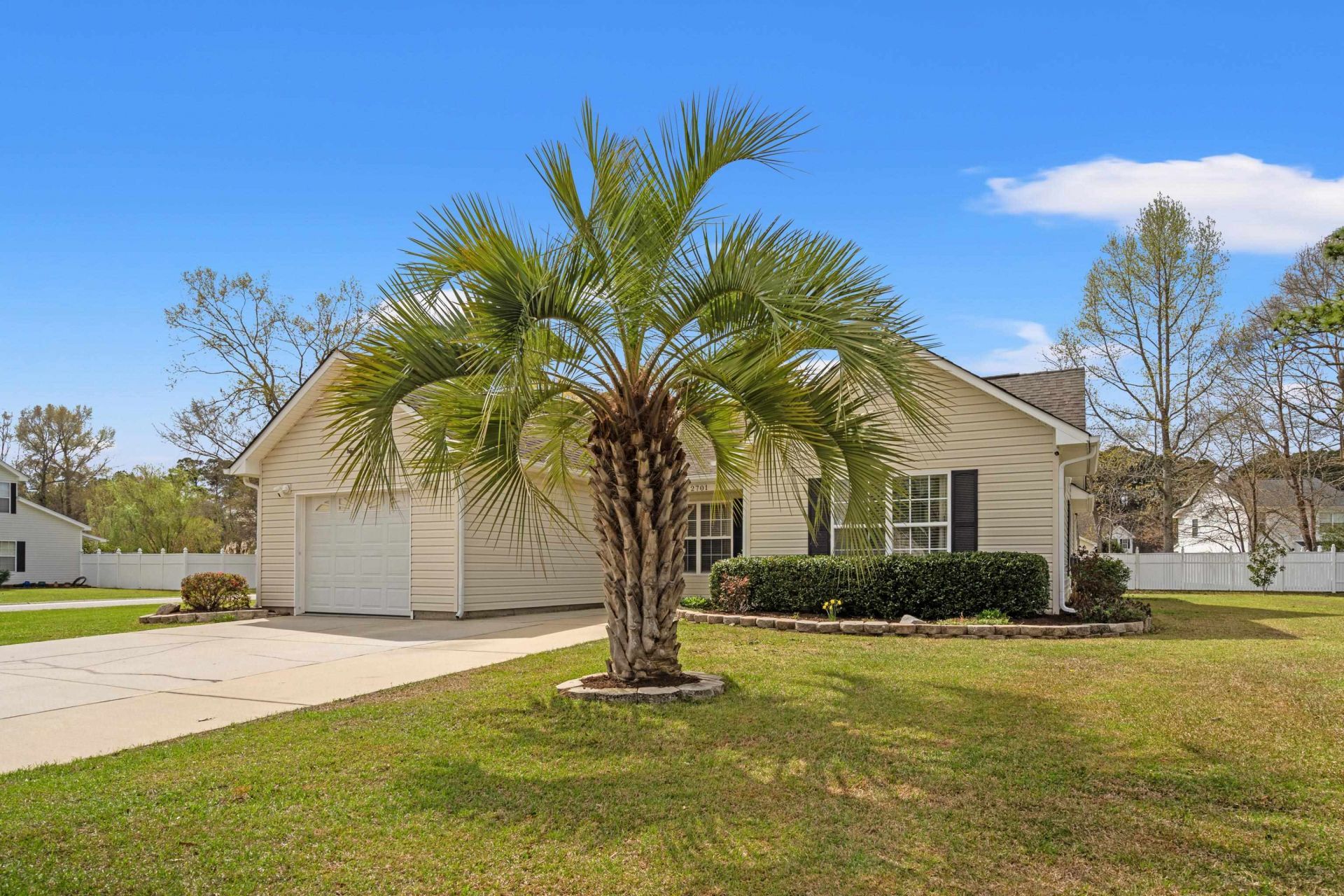 2701 Ivy Glen Dr. Photo 32