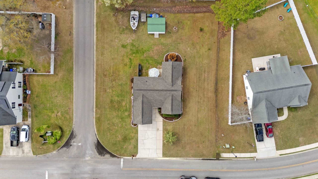 2701 Ivy Glen Dr. Photo 33