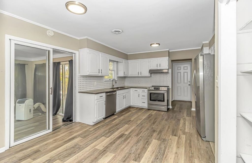 181 Moss Dale Ln. Photo 9