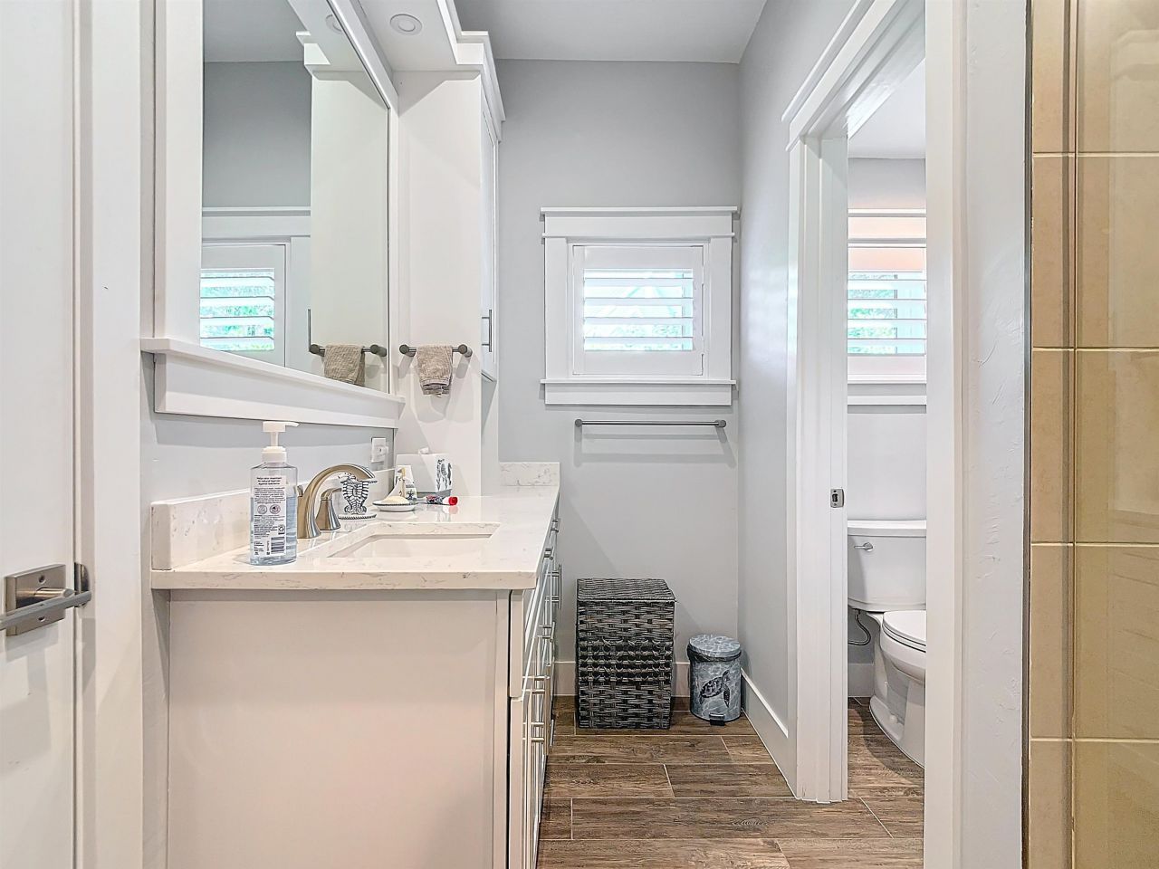 750 Periwinkle Way, Sanibel, FL 33957 Photo