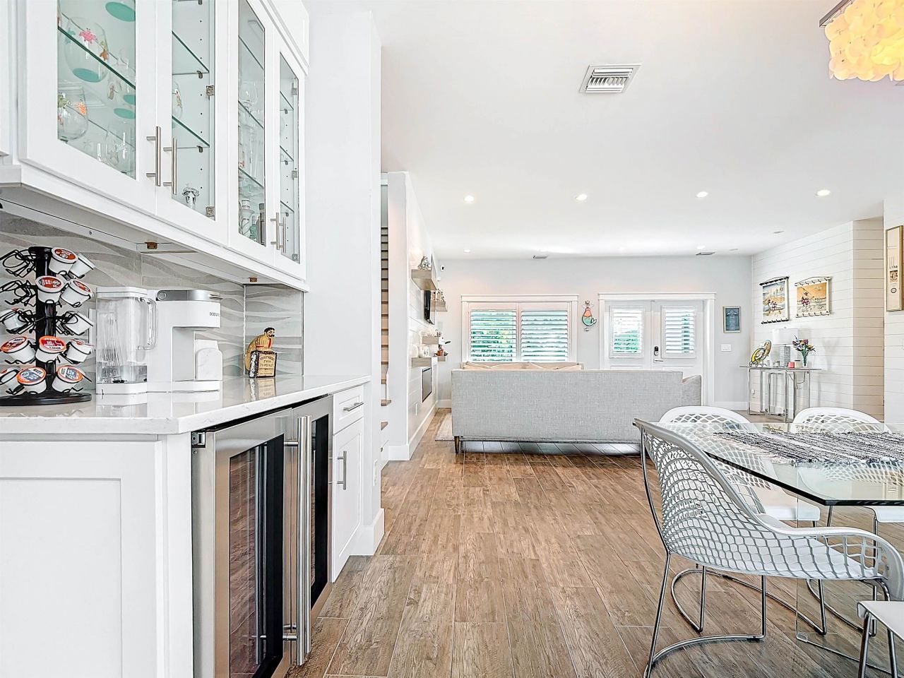 750 Periwinkle Way, Sanibel, FL 33957 Photo