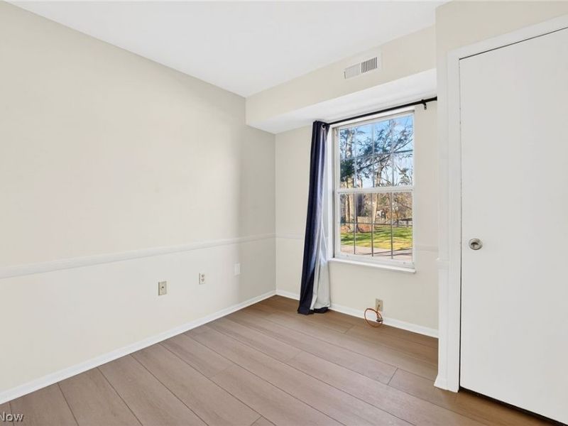 1930 King James, Unit 205, Westlake, OH 44145 Photo 16