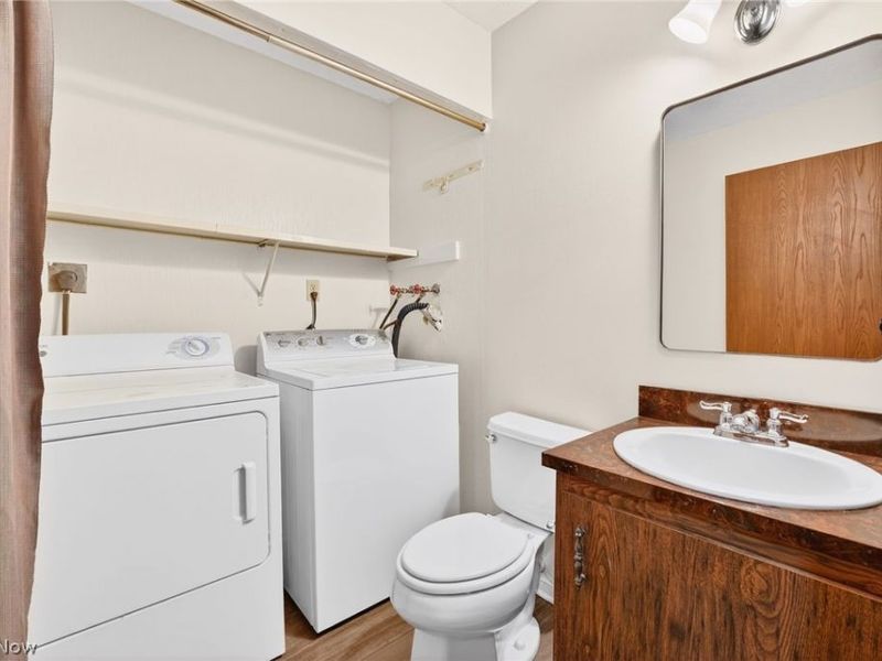 1930 King James, Unit 205, Westlake, OH 44145 Photo 19