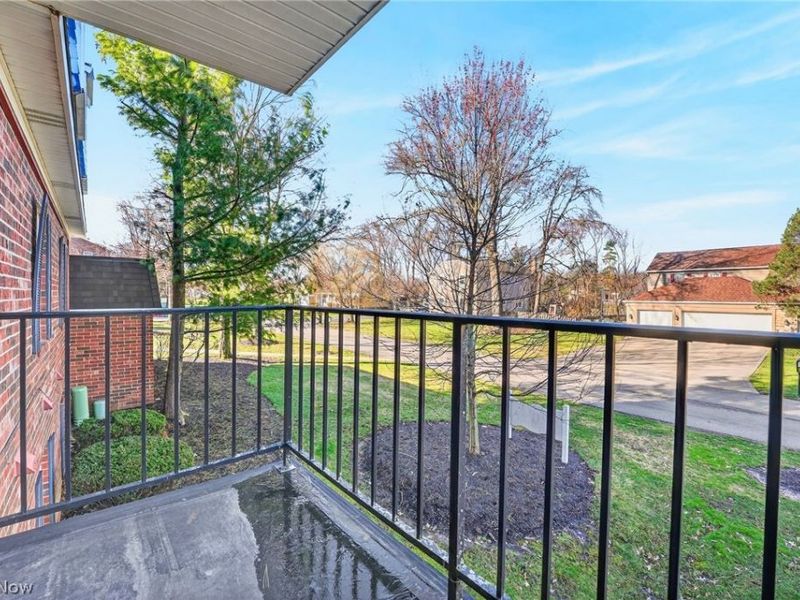 1930 King James, Unit 205, Westlake, OH 44145 Photo 24