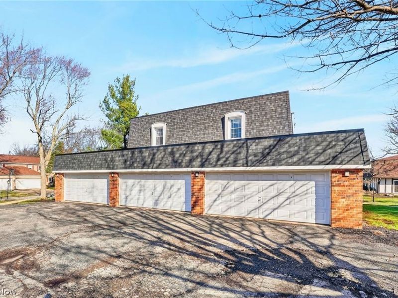 1930 King James, Unit 205, Westlake, OH 44145 Photo 26