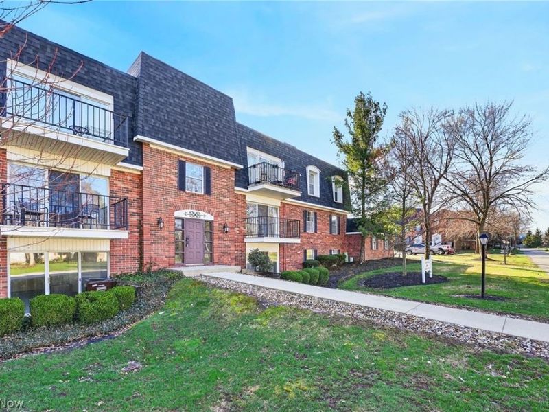 1930 King James, Unit 205, Westlake, OH 44145 Photo 29