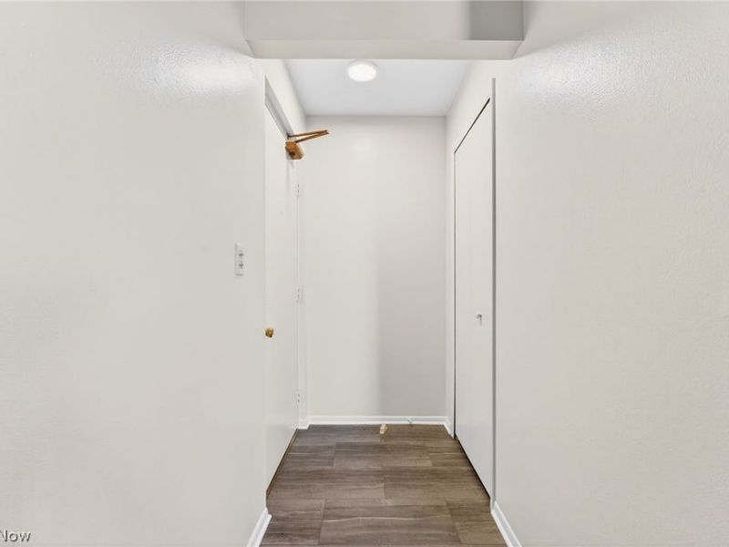 1930 King James, Unit 205, Westlake, OH 44145 Photo 3