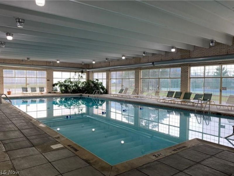 1930 King James, Unit 205, Westlake, OH 44145 Photo 32