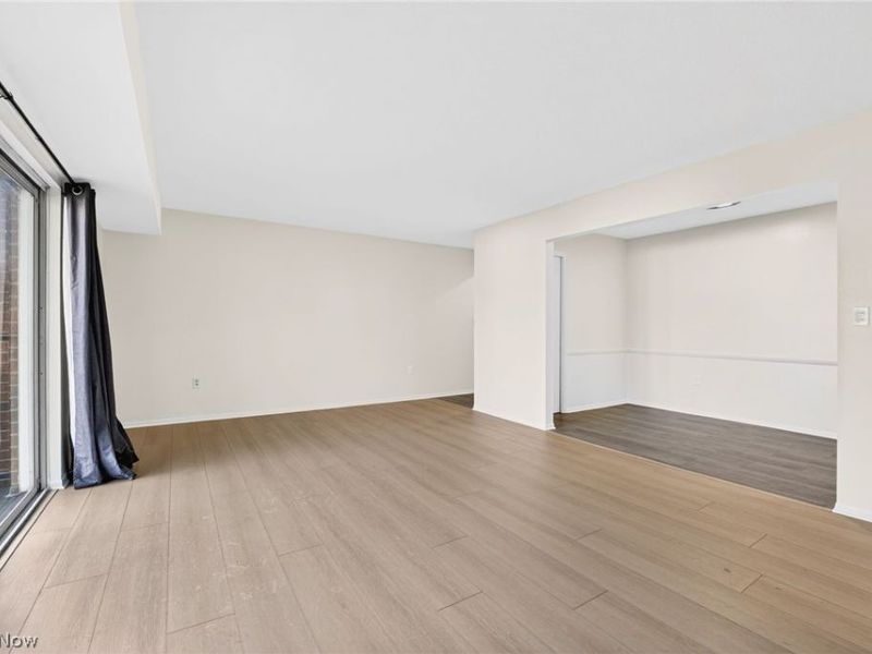 1930 King James, Unit 205, Westlake, OH 44145 Photo 6