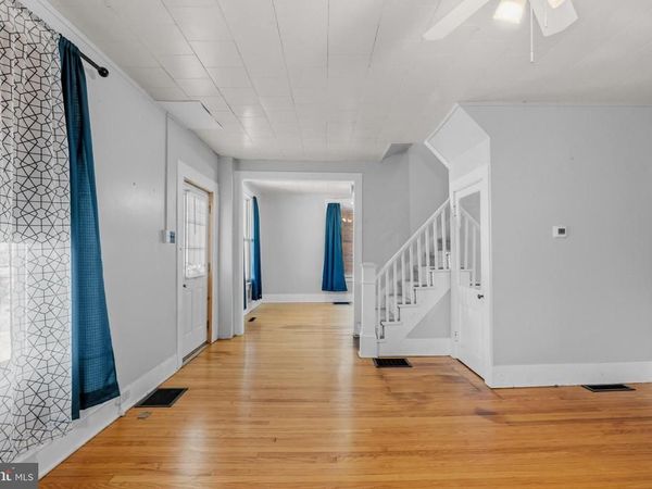 210 N PENNSYLVANIA AVENUE, CENTRE HALL, PA 16828