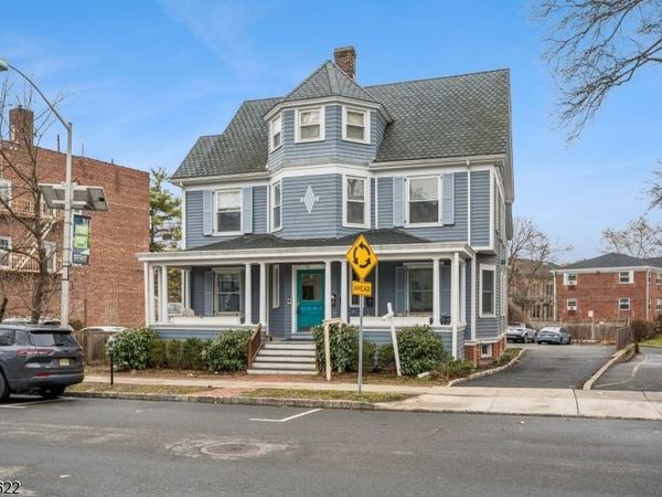 92 Church St, Montclair, NJ 07042