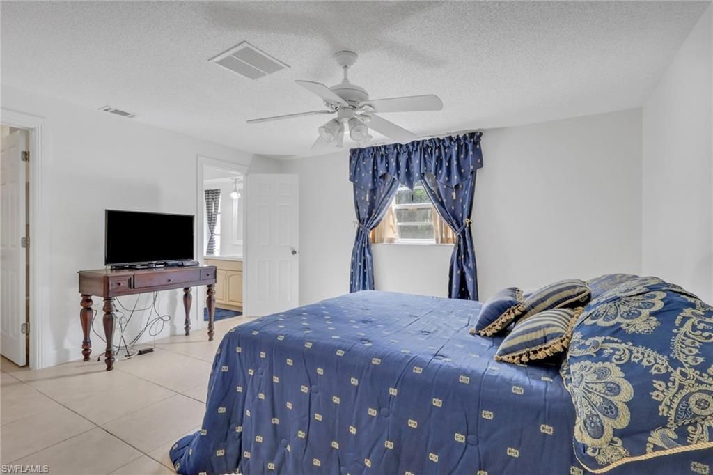 501 11th St Nw, Naples, FL 34120 Photo