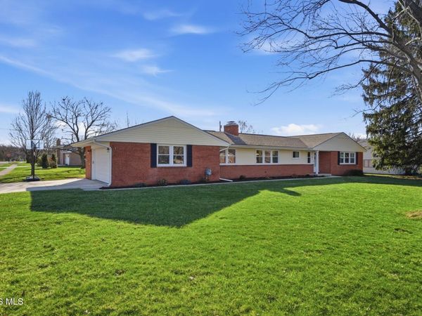 631 Winterhaven Drive , Findlay, OH 45840